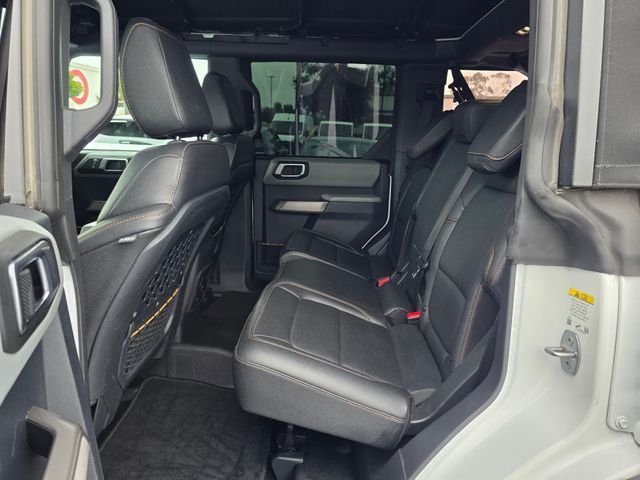 Used 2023 White Ford Badlands image 18