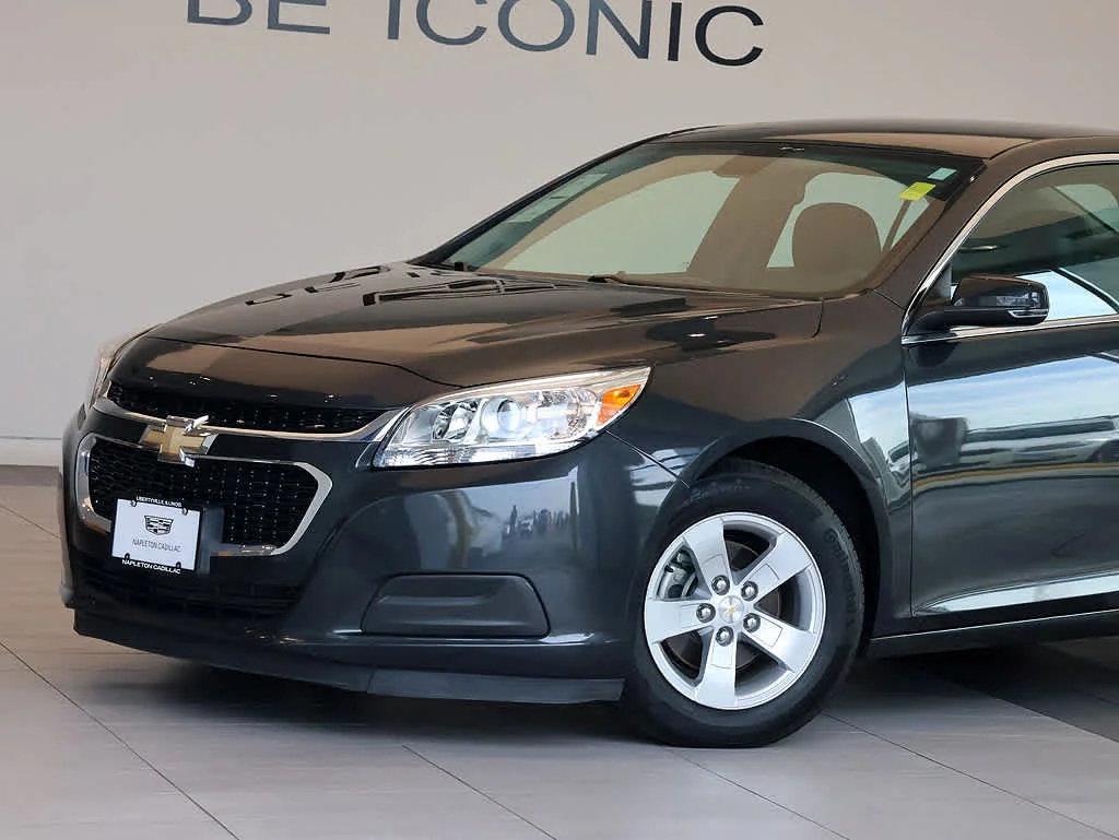 Used 2014 Chevrolet Malibu 1LT with VIN 1G11C5SL9EF243478 for sale in Libertyville, IL
