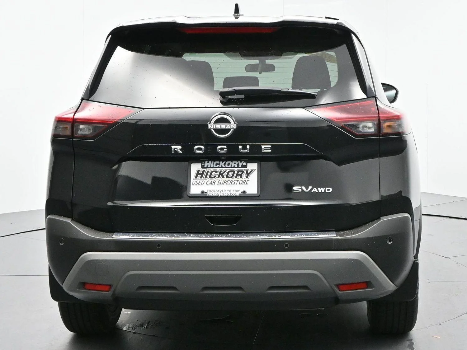 Used 2023 Super Black Nissan SV image 6