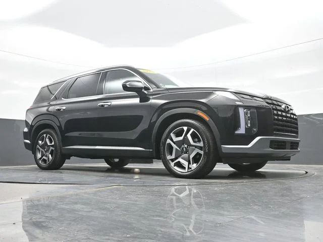Used 2023 Black Hyundai Limited image 23