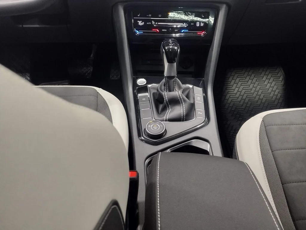 New 2026 Blue Volkswagen 1.5T SE image 34
