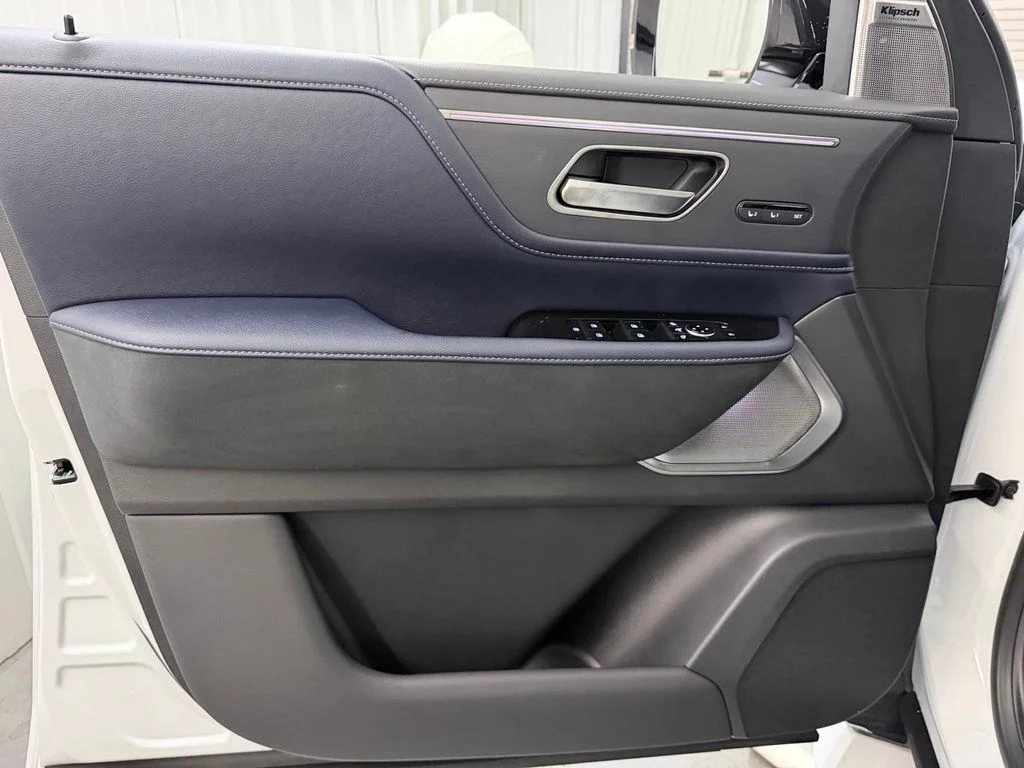New 2027 RADIANT WHITE INFINITI Sport 4WD image 13