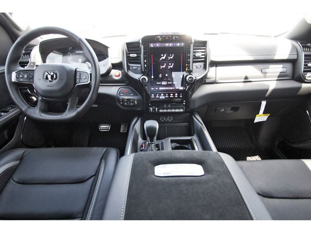 New 2026 Diamond Black Crystal Pearl-Coat Exterior Paint RAM RHO image 9