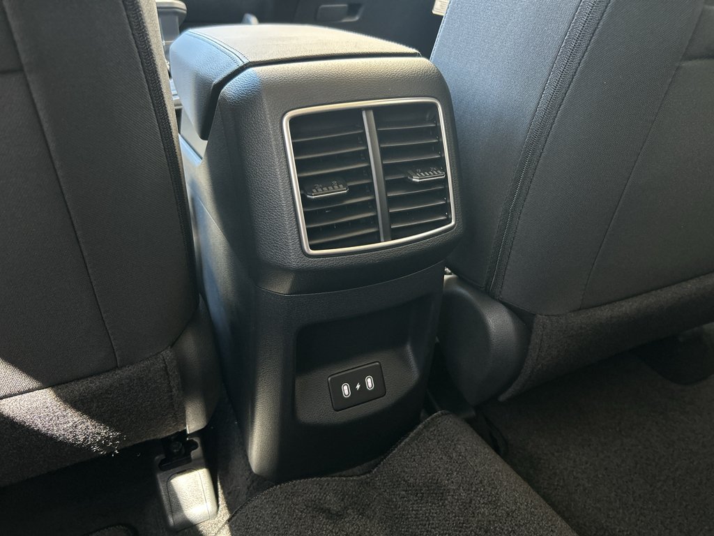 New 2026 Glacial White Pearl Kia LX image 15