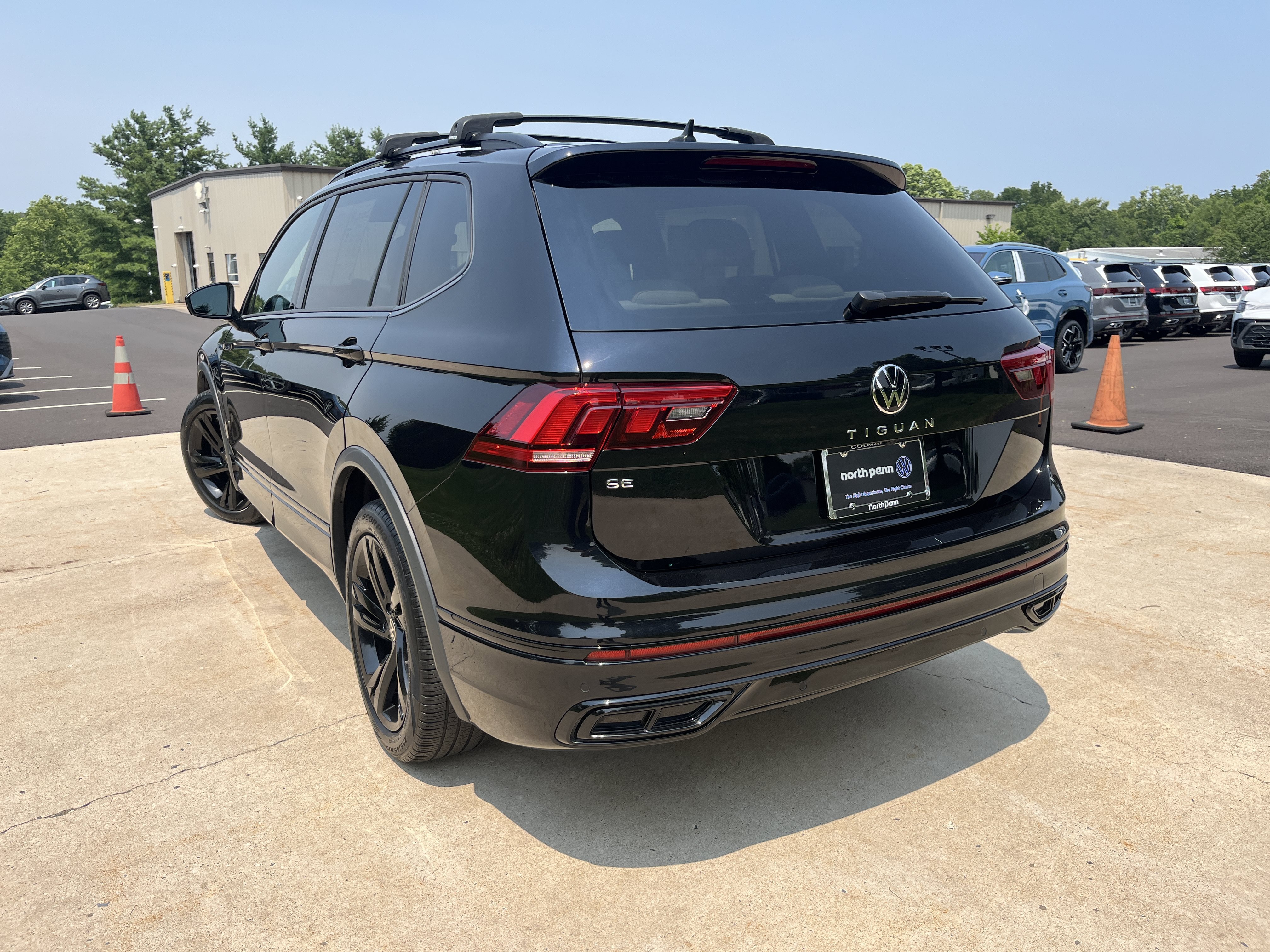 Used 2023 Black Volkswagen SE R-Line Black image 10