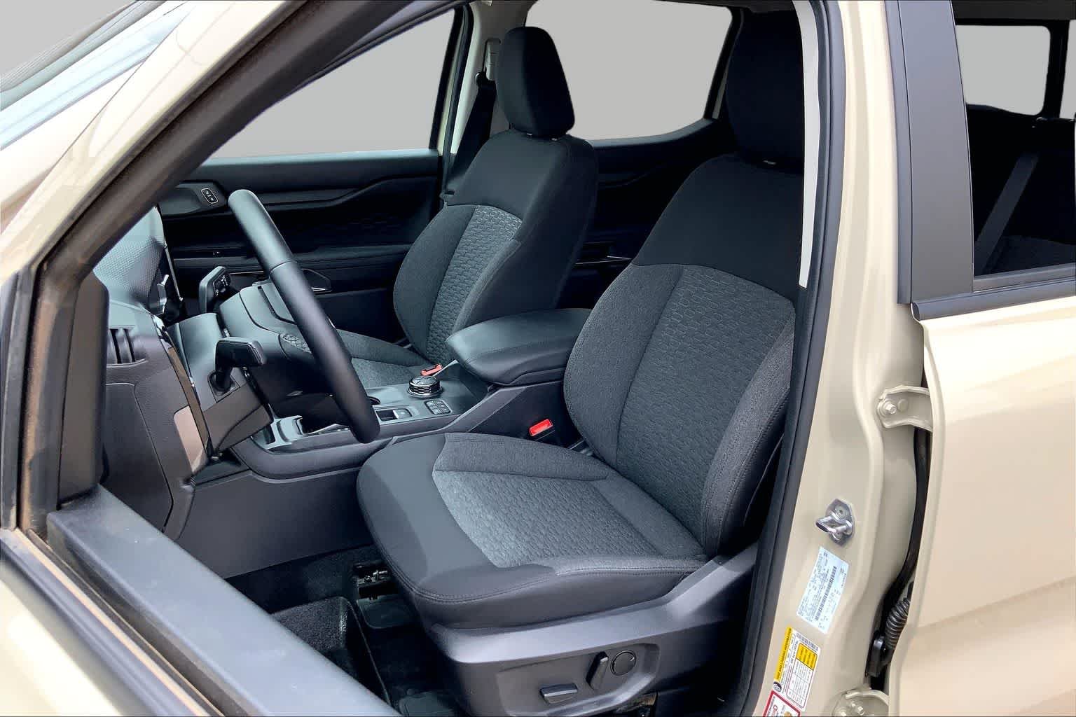 Used 2025 Desert Sand Ford XLT image 8