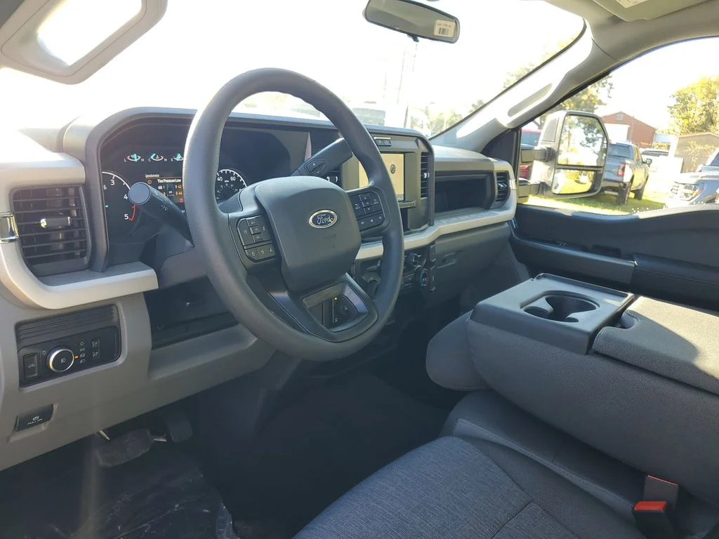 New 2026 Oxford White Ford F-250® XL image 8