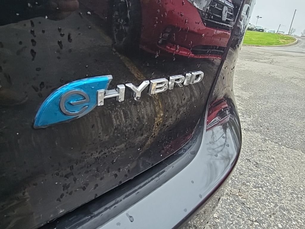 Used 2021 Black Chrysler Touring L image 14