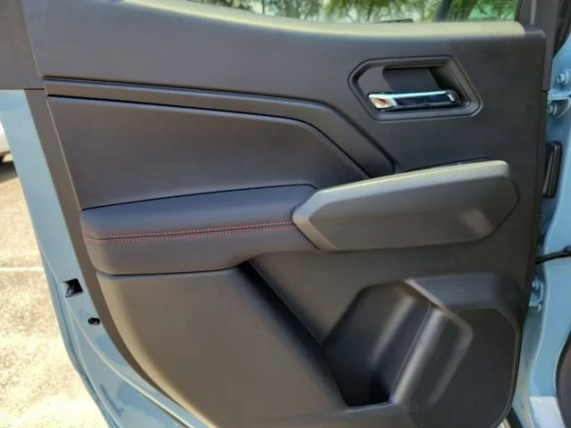 2026 Chevrolet Colorado Z71 - Photo 11