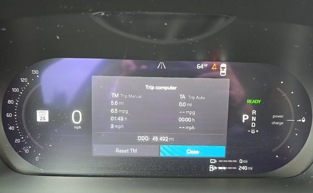 Used 2023  Volvo T8 Plus Dark Theme image 12