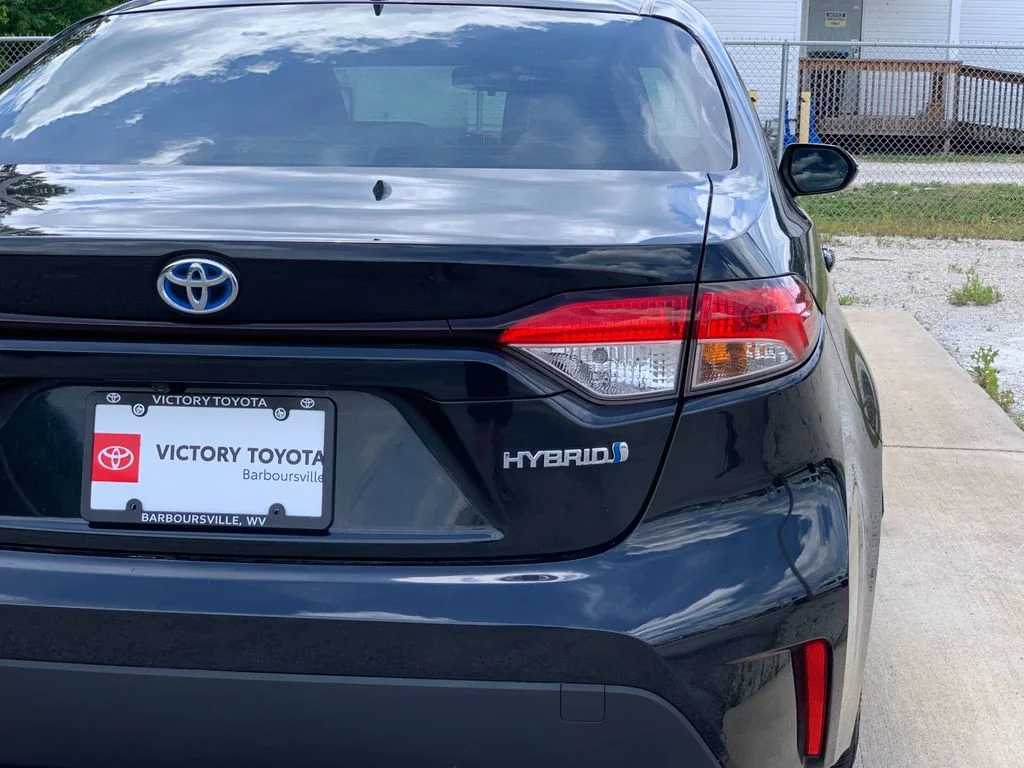 Used 2021 Black Toyota LE image 34