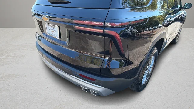 Used 2026 Mosaic Black Metallic Chevrolet LT image 39