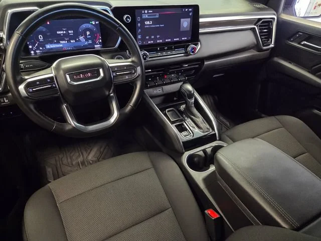 Used 2024 Summit White GMC Elevation image 15