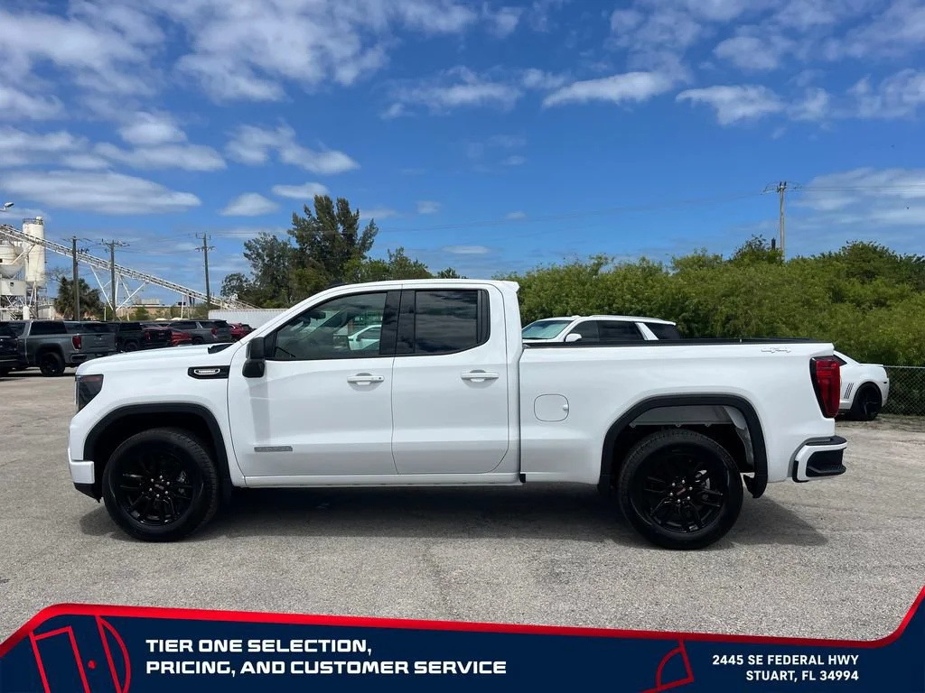 New 2026 Summit White GMC Elevation image 4