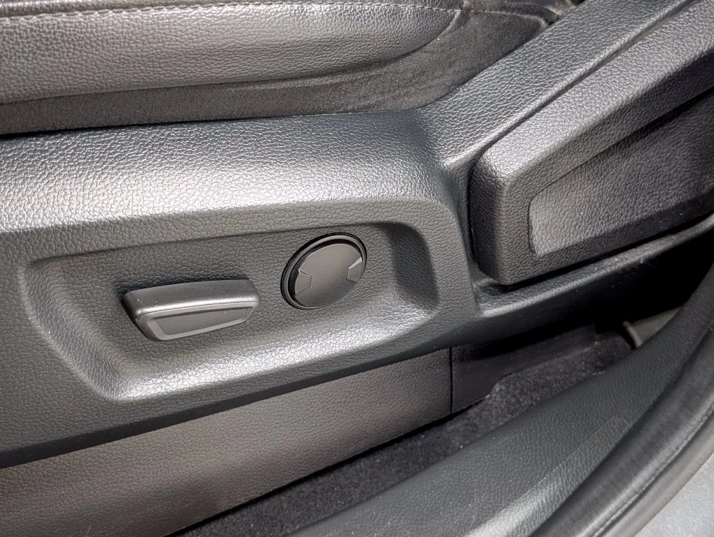 Certified Used 2022 Carbonized Gray Metallic Ford Lariat image 13
