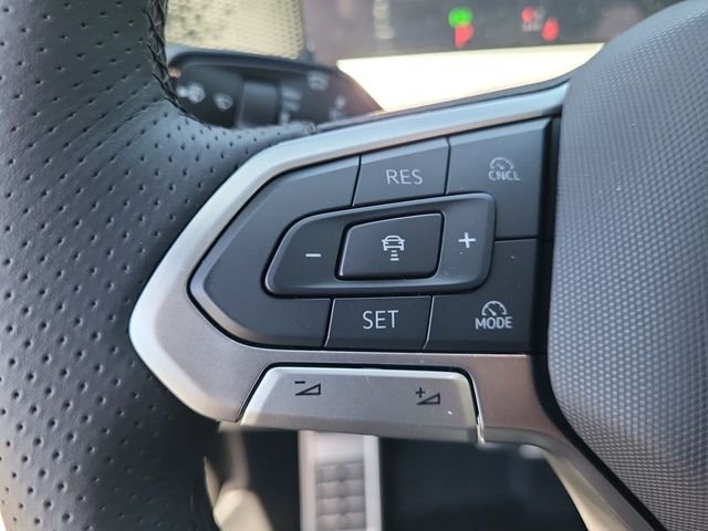 New 2026 White/off-white Volkswagen 2.0T SE R-Line Black image 22