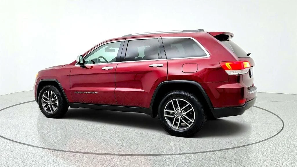 Used 2019 Velvet Red Pearlcoat Jeep Limited 4x2 image 7