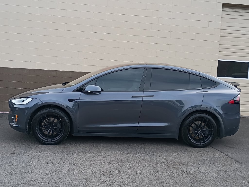 2020 Tesla Model X Long Range - Photo 8