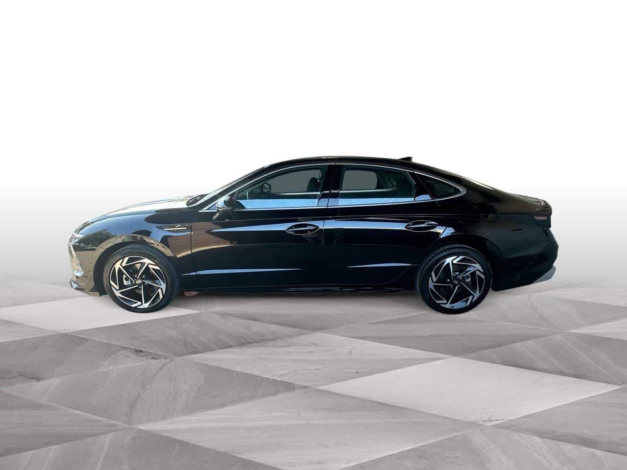 Certified Used 2026 Abyss Black Hyundai SEL Sport image 5