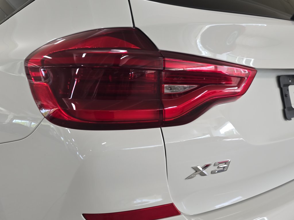 Used 2019 Alpine White BMW xDrive30i image 33