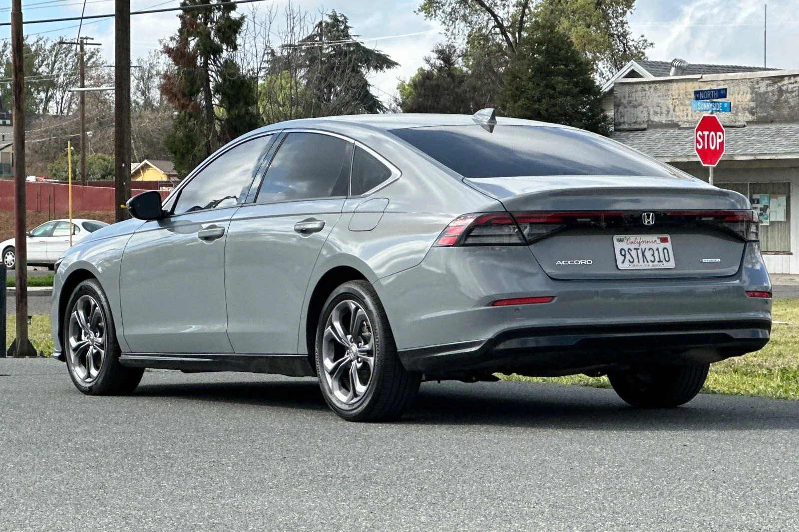 Used 2025 Gray Honda EX-L image 7