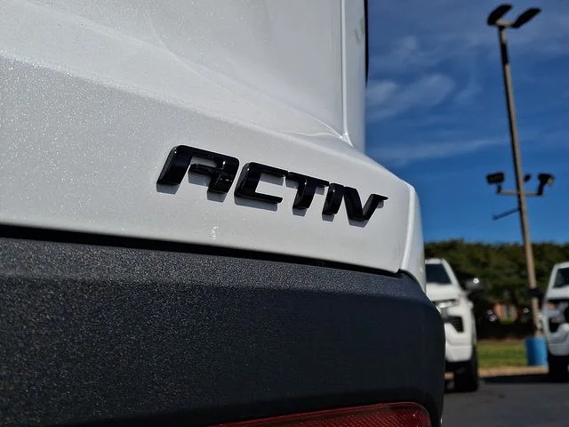 New 2026 White Chevrolet ACTIV image 25