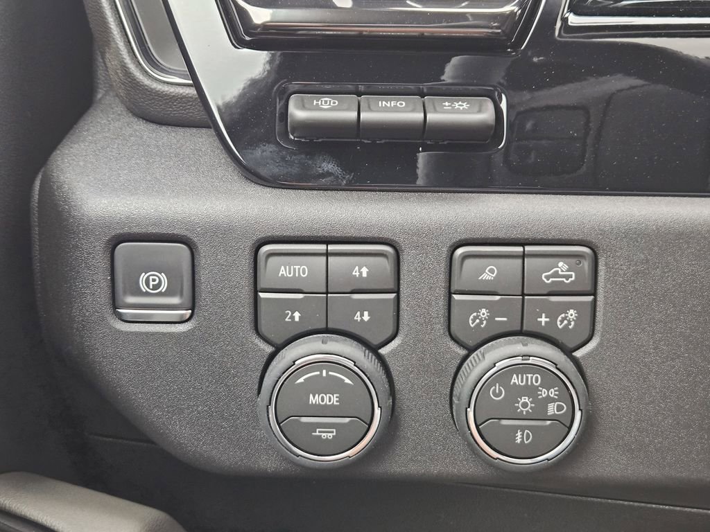 2026 Chevrolet Silverado 2500 HD ZR2 - Photo 18