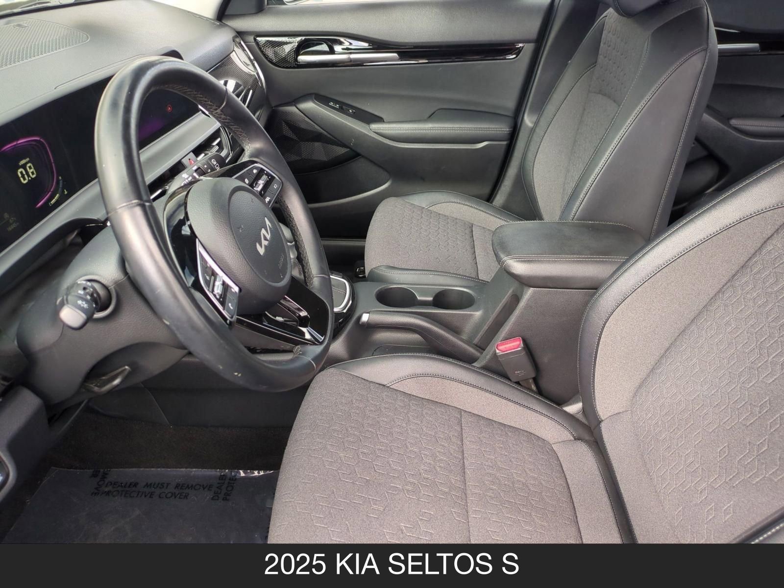 2025 Kia Seltos S - Photo 14