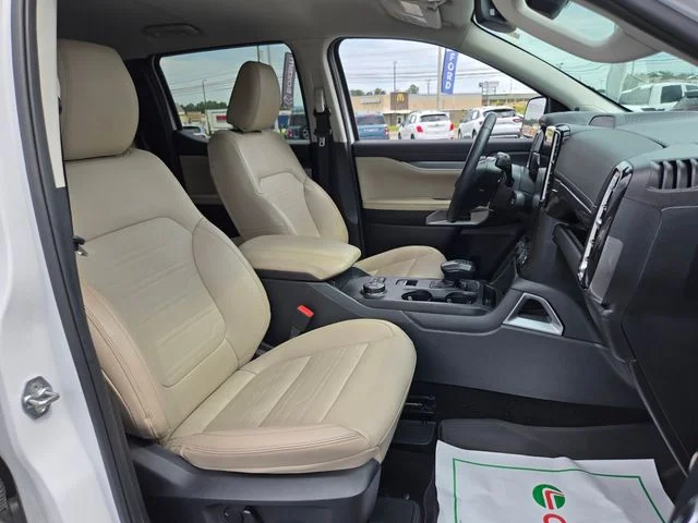 Used 2024 White Ford Lariat image 20