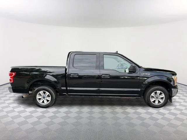 Used 2020 Black Ford XL image 4