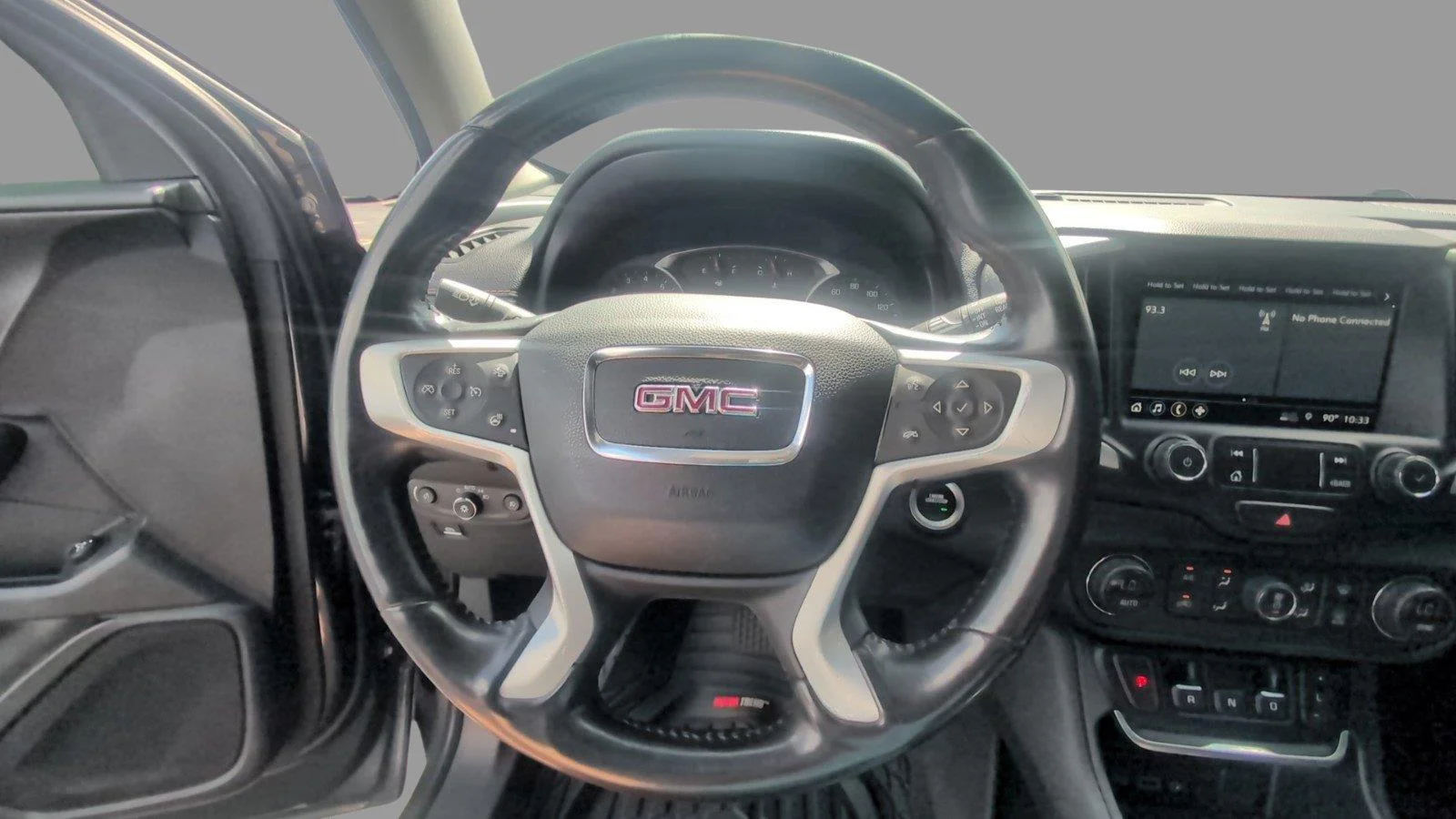 Used 2021 Graphite Gray Metallic GMC SLT image 28