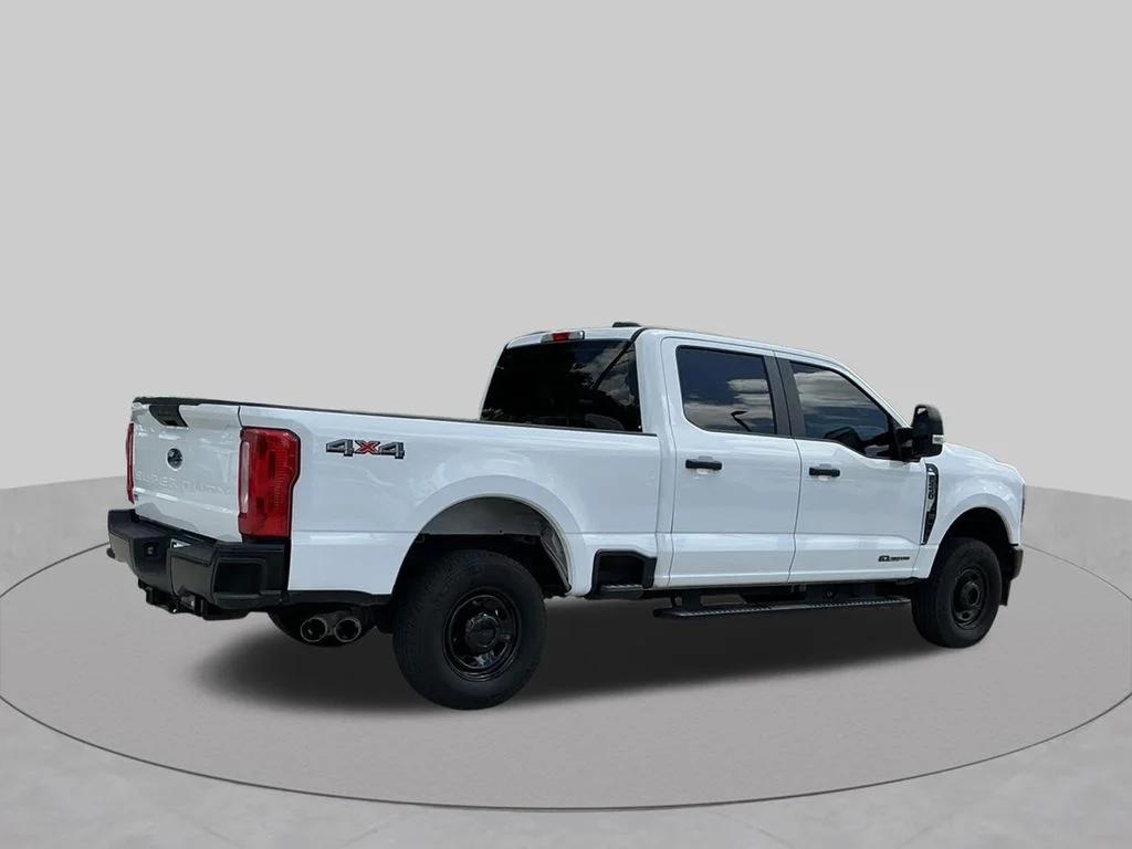 Used 2026 White Ford XL image 11