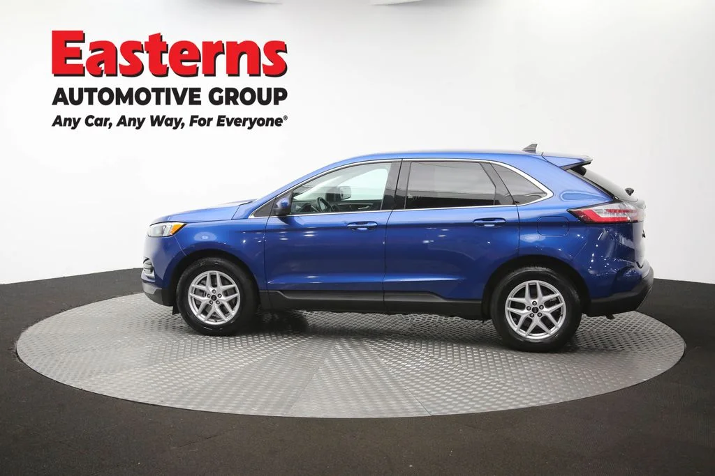 Used 2023 Blue Ford SEL image 63