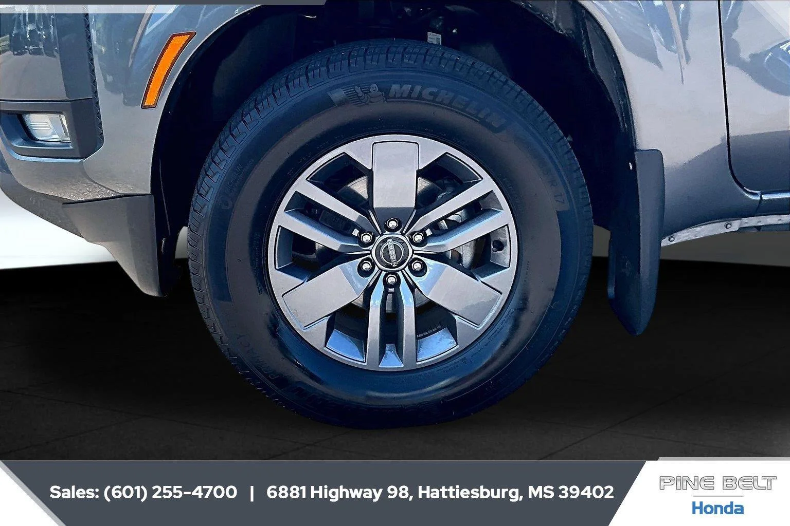 Used 2025 Gun Metallic Nissan SV image 7