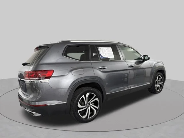 Used 2023 Gray Volkswagen SEL image 15