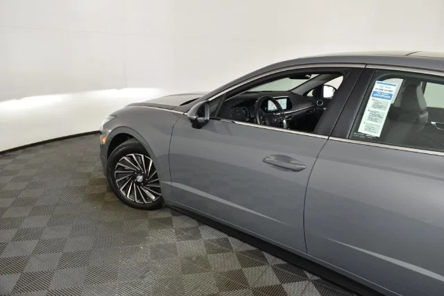Used 2023 Gray Hyundai Limited image 10