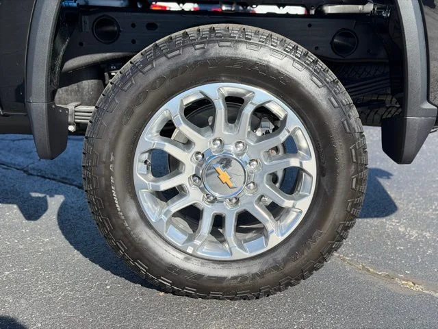 2025 Chevrolet Silverado 2500 HD LT - Photo 10