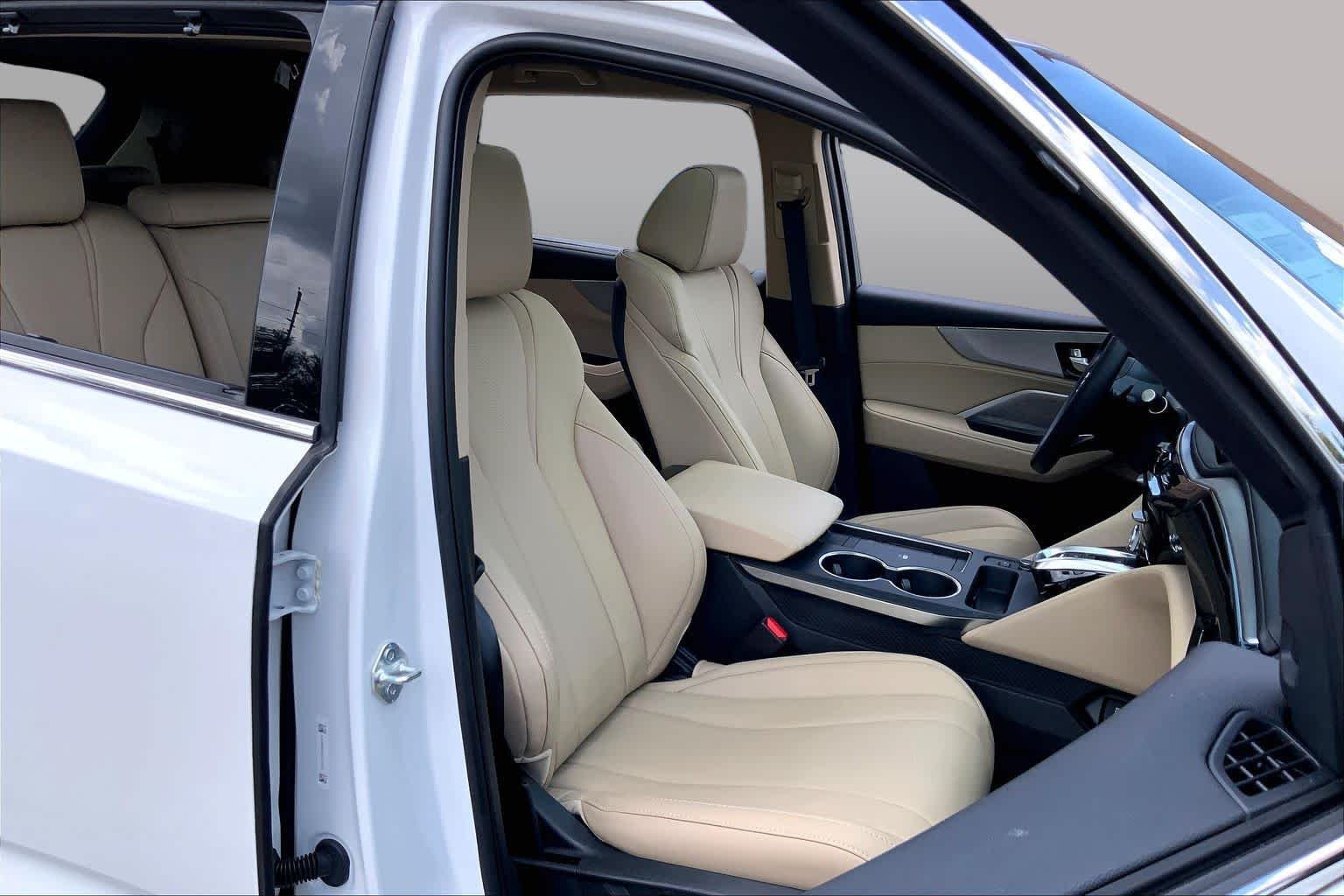 Used 2026 Platinum White Pearl Acura w/Technology Package image 9