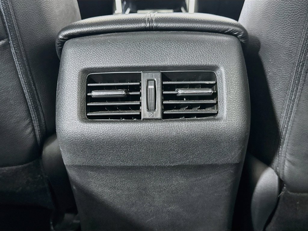 Used 2016 Silver Honda EX-L image 32