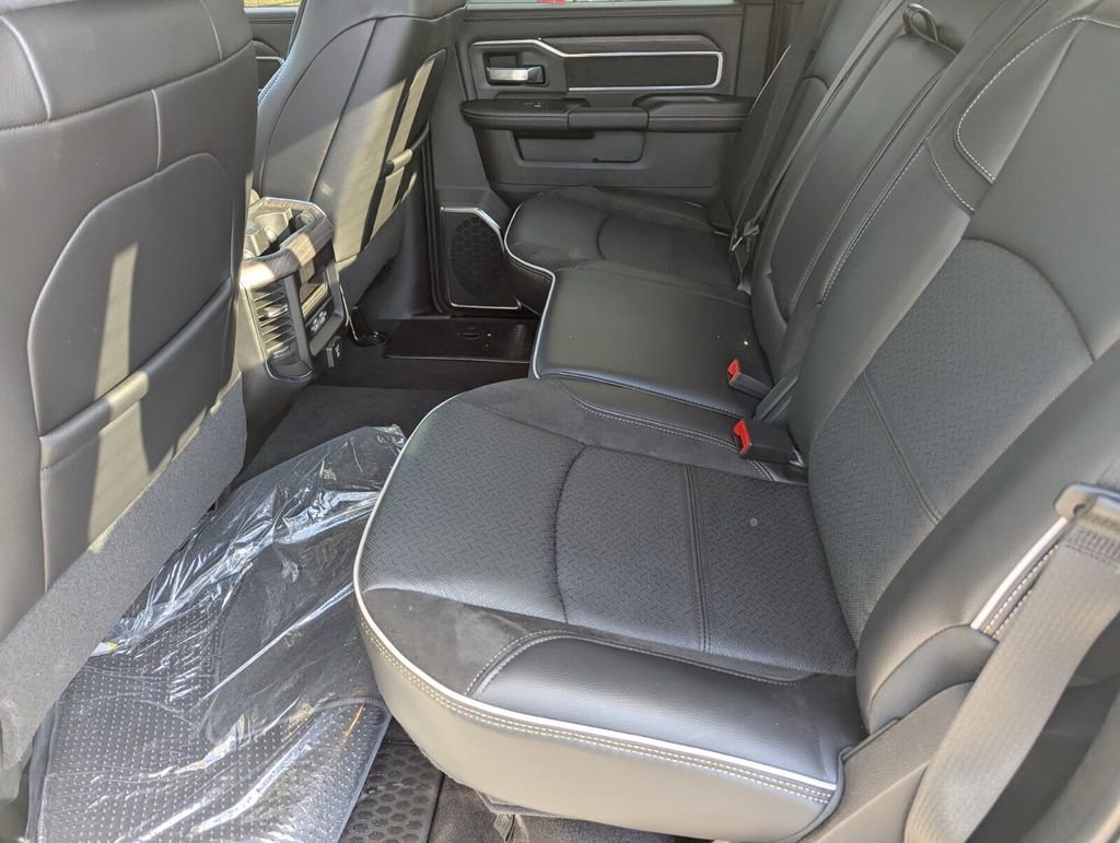 2026 RAM 2500 Laramie - Photo 14