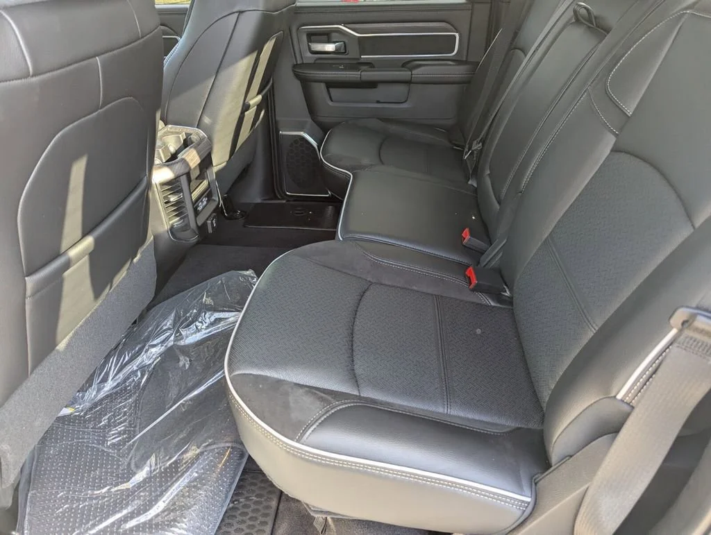 2026 RAM 2500 Laramie - Photo 14