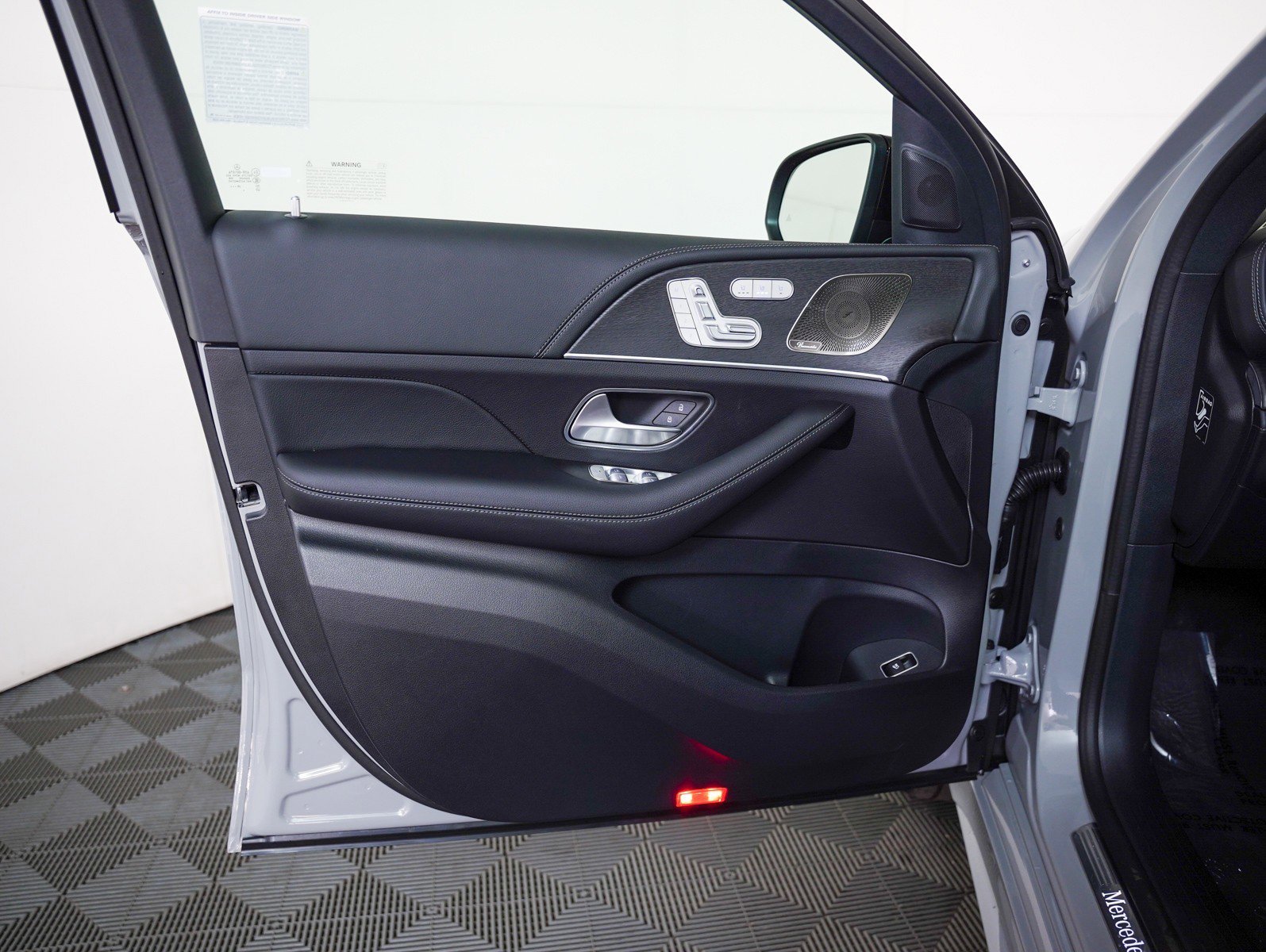 New 2026 MANUFAKTUR Alpine Grey Mercedes-Benz GLE 450 image 23