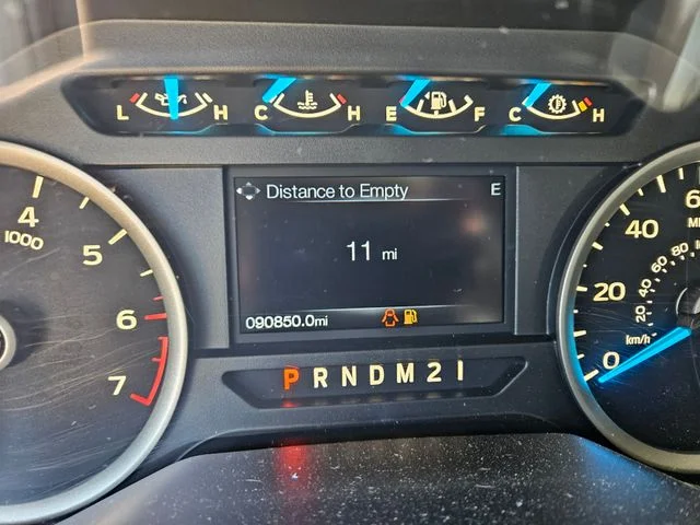 Used 2016 Ingot Silver Ford XLT image 10