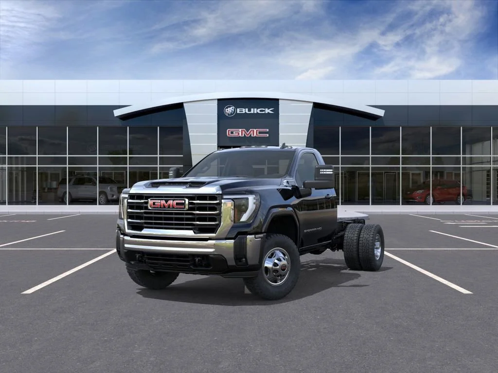 New 2026 Onyx Black GMC SLE image 8