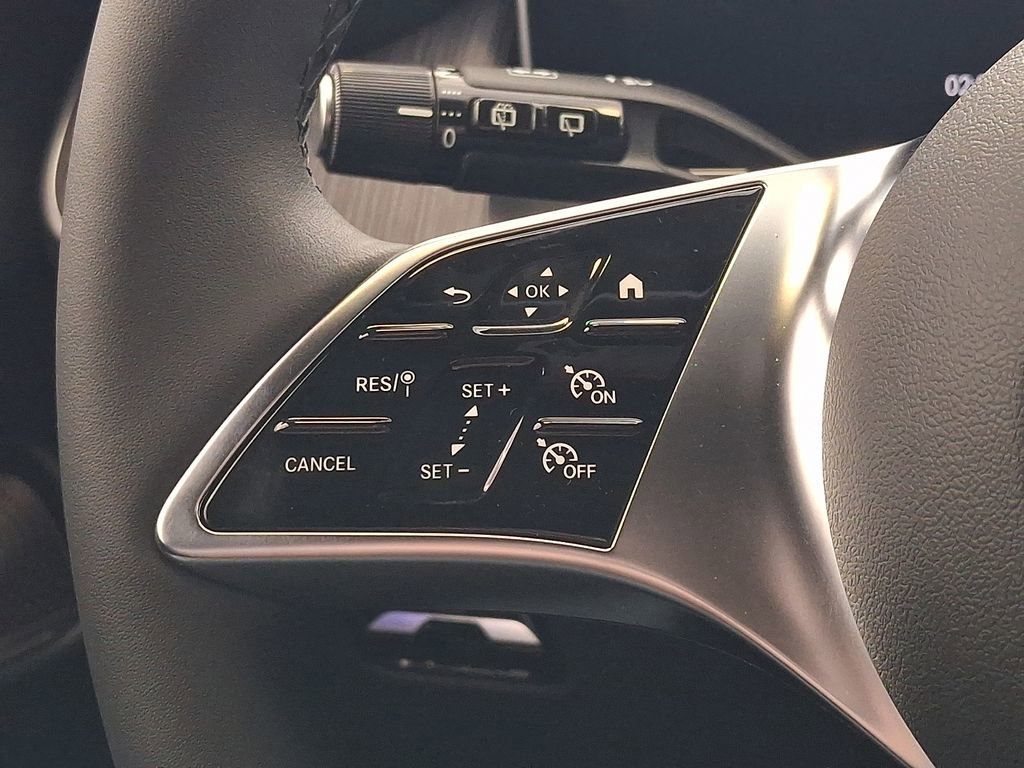 New 2026 Obsidian Black Metallic Mercedes-Benz GLC 300 image 47