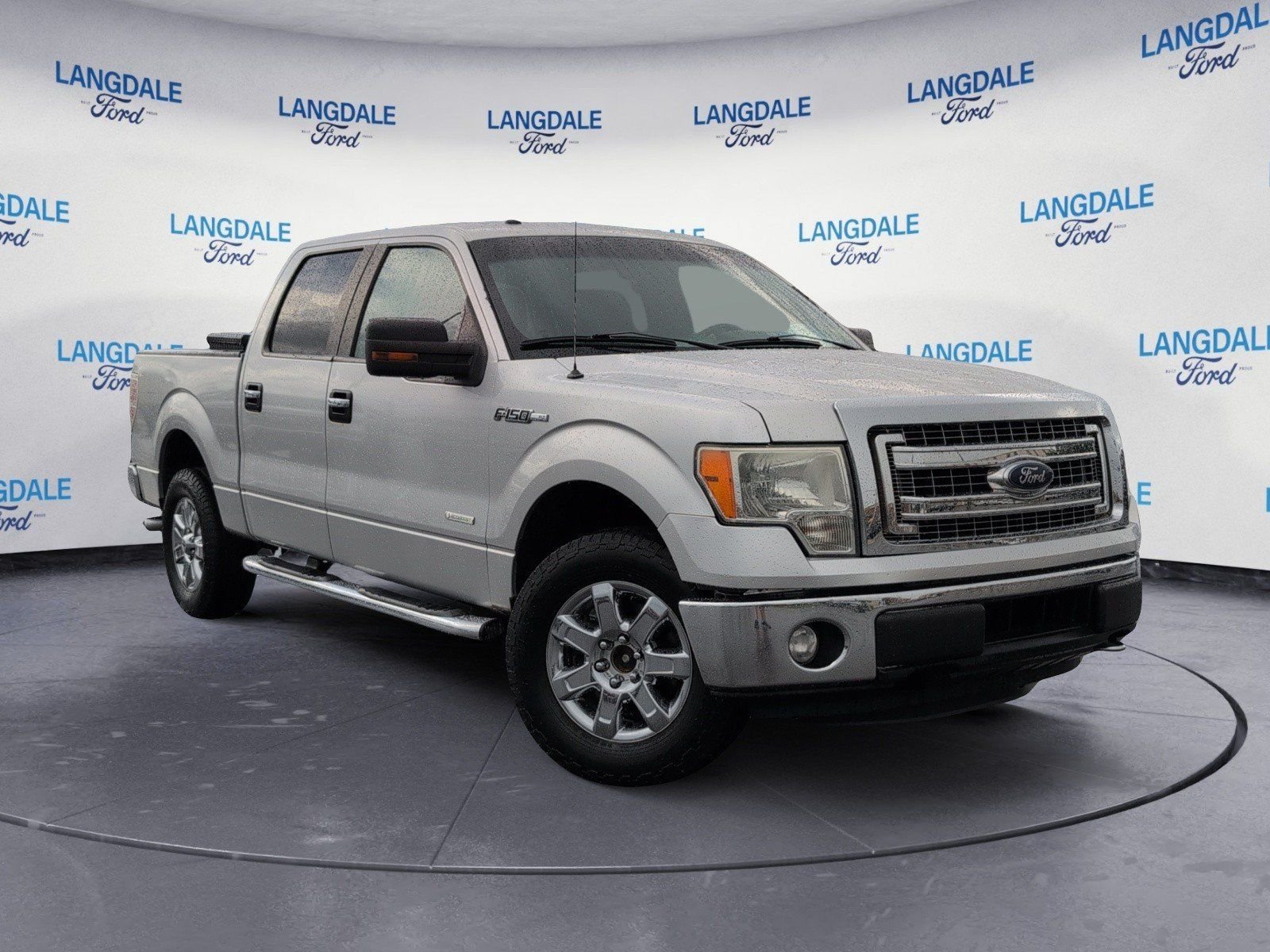 Used 2014 Ingot Silver Ford XLT image 2