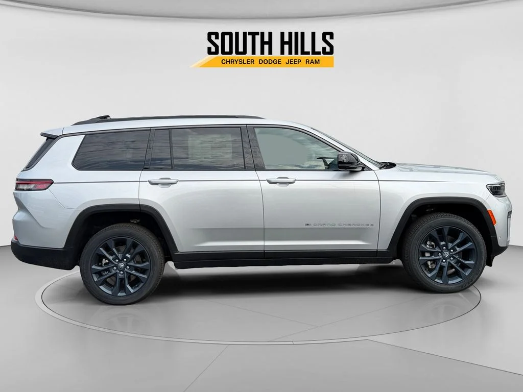 New 2026 Silver Zynith Exterior Paint Jeep  image 6