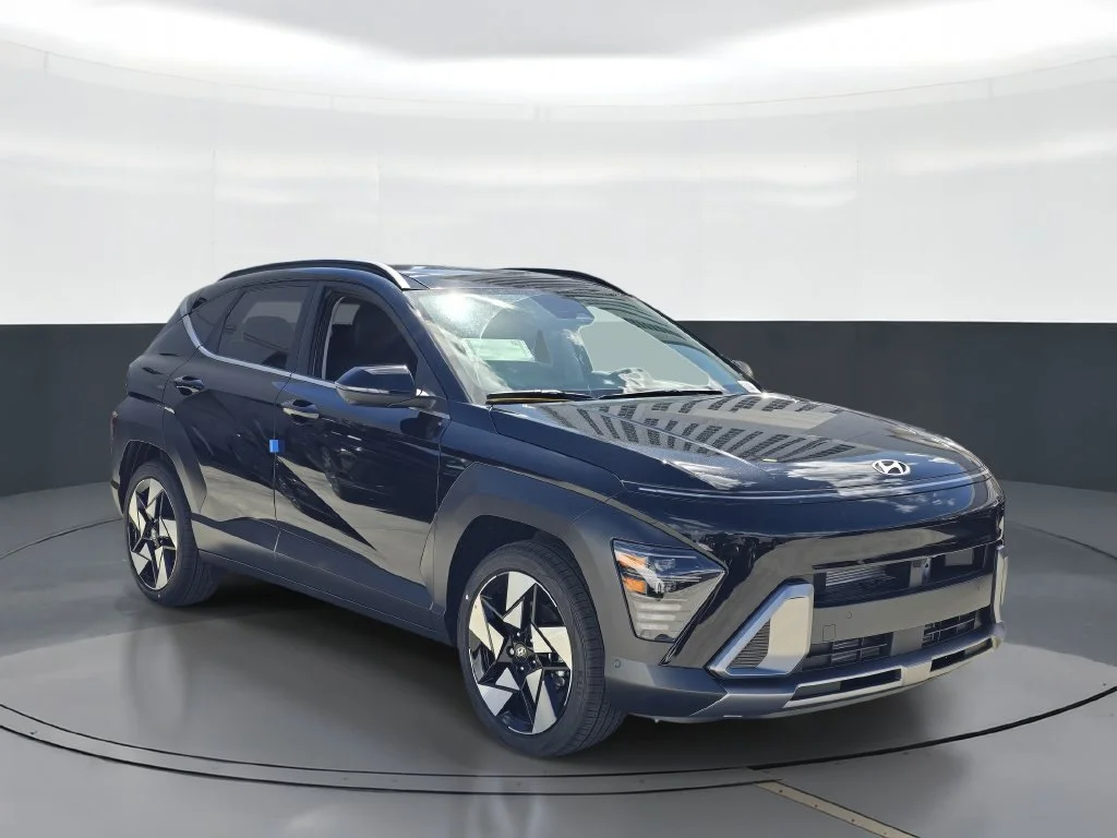 New 2027 Black Hyundai Limited image 2