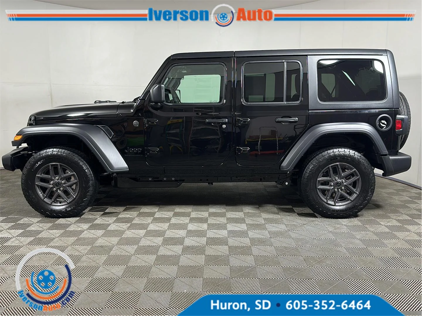 New 2027 Black Clear-Coat Paint Jeep Sport S image 4