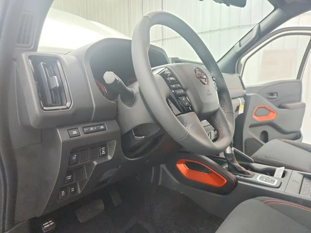 2026 Nissan Frontier PRO-4X - Photo 18